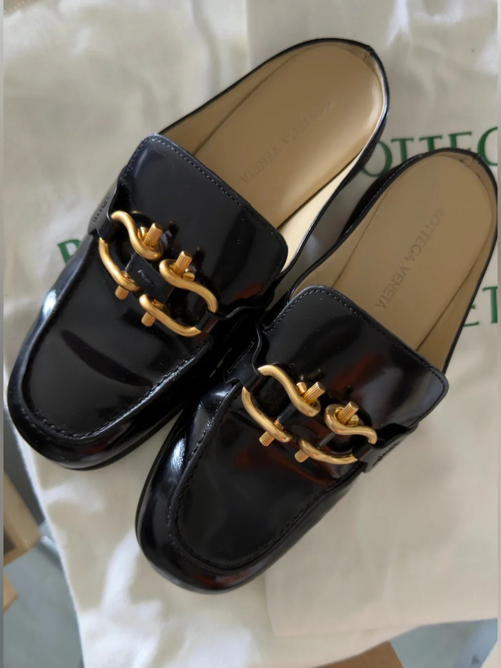 Bottega Veneta polished black